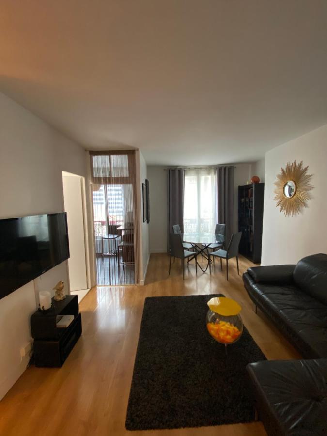 Appartement Champs Élysées Trocadero Parigi Esterno foto